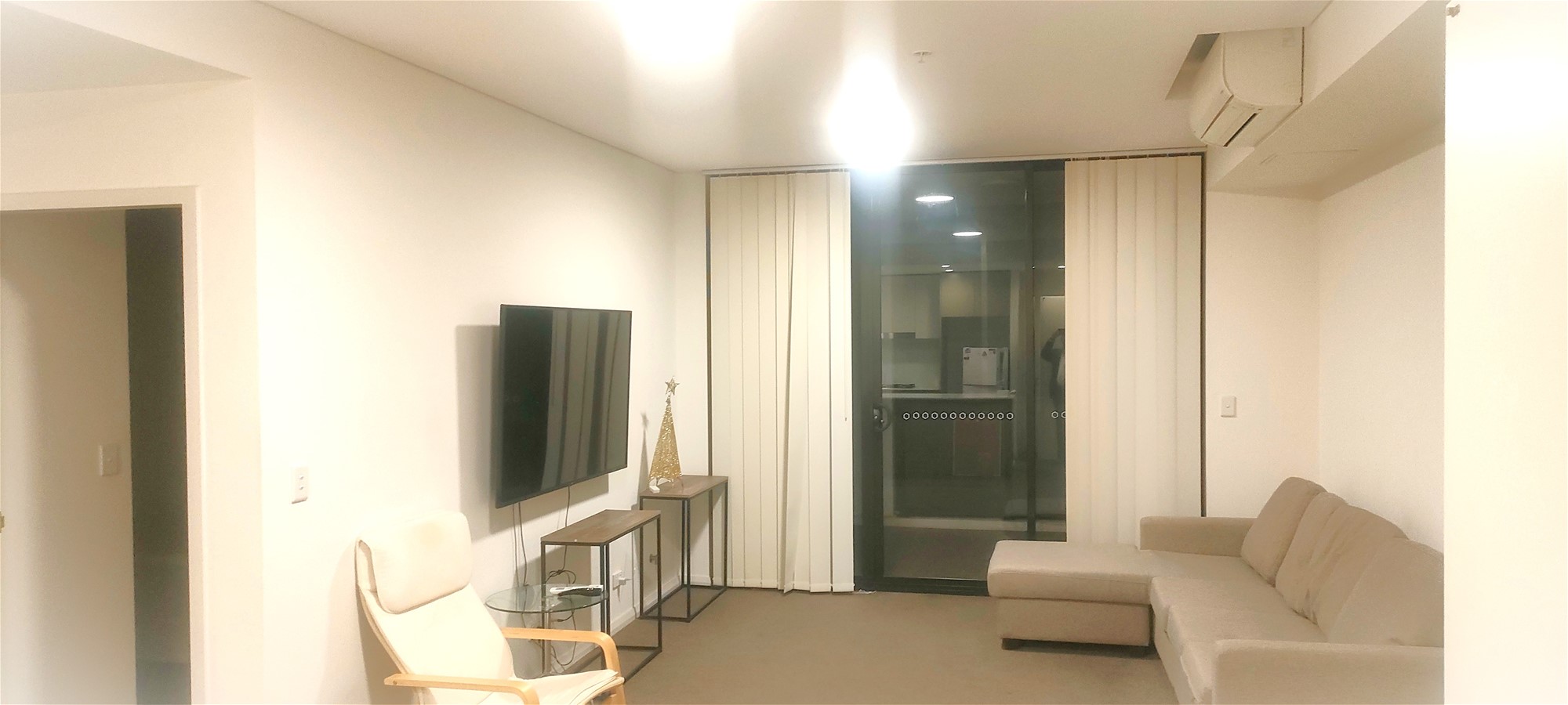 Luxury One Bedroom with Furniture ( option available )