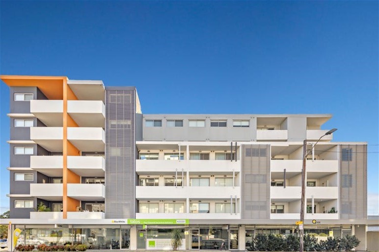 LUXURY TWO BEDROOM UNIT WITH ENSUITE  & STUDY ROOM