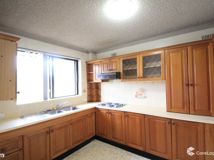 Modern Two Bedroom Unit With Lock Up Garage